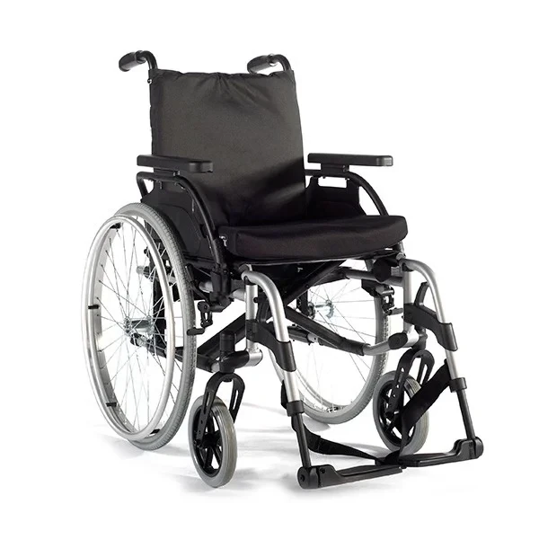 Sunrise Medical BREEZY BasiX² – Leichtgewichtrollstuhl Sunrise Medical BREEZY BasiX² – Leichtgewichtrollstuhl